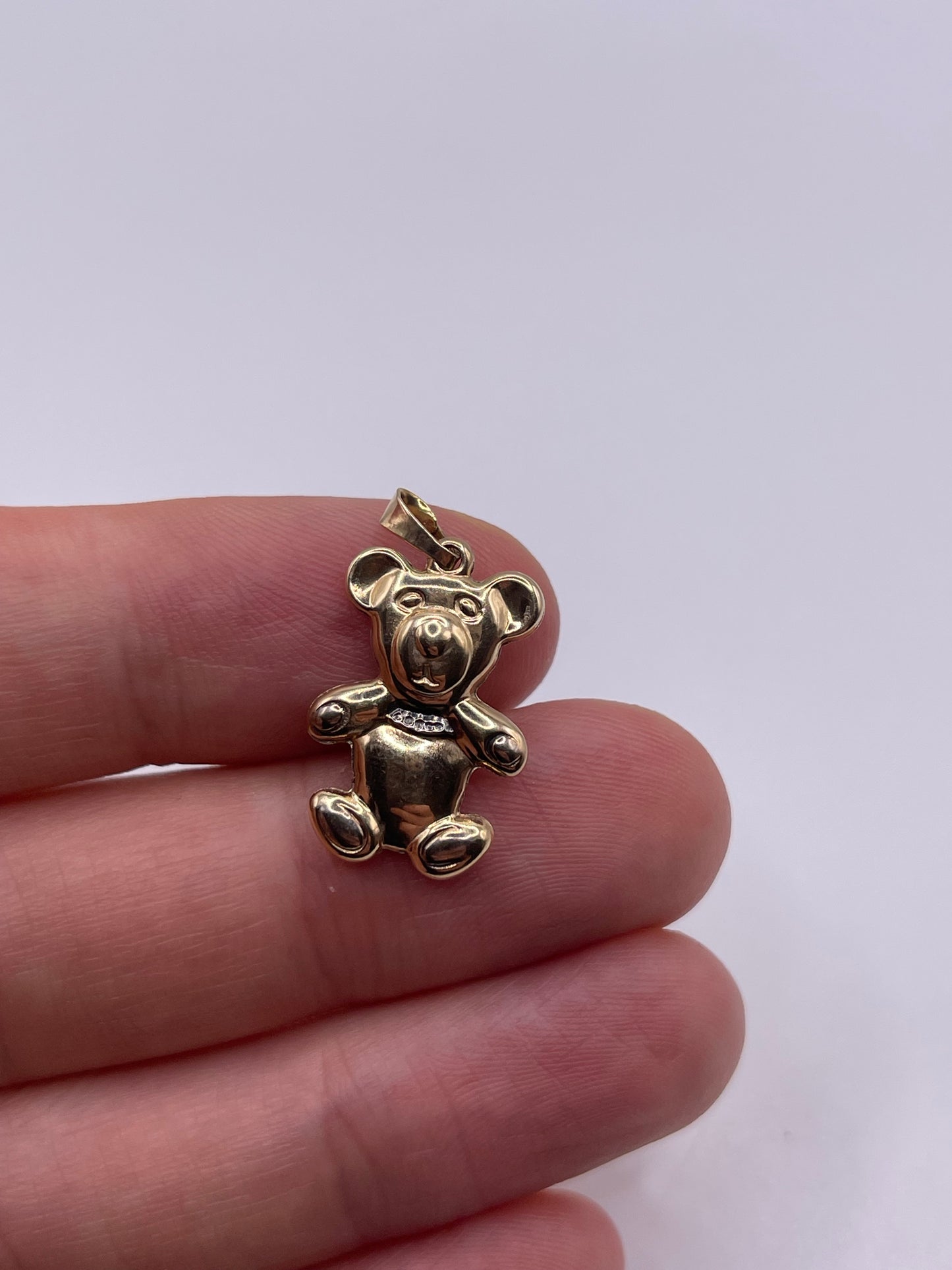 9ct gold bear charm