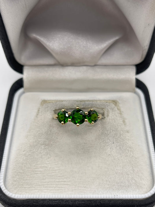 9ct gold diopside ring