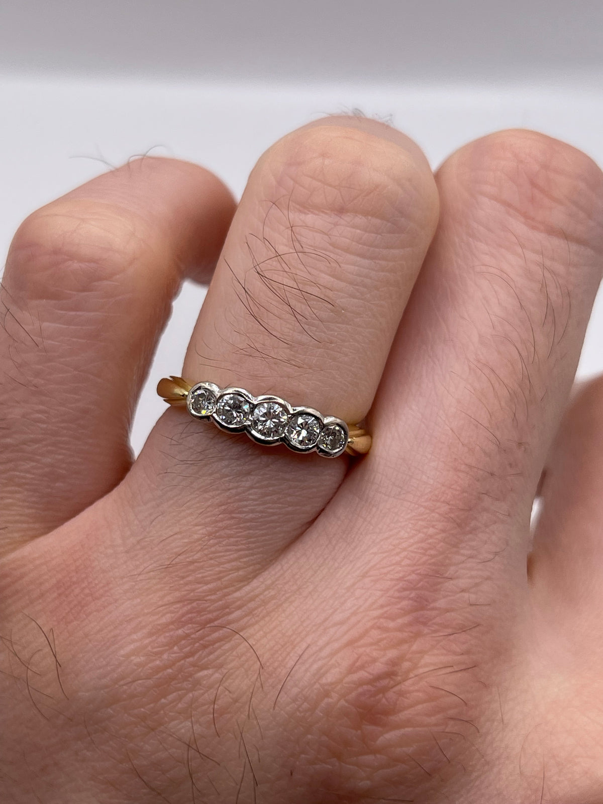 18ct gold diamond ring