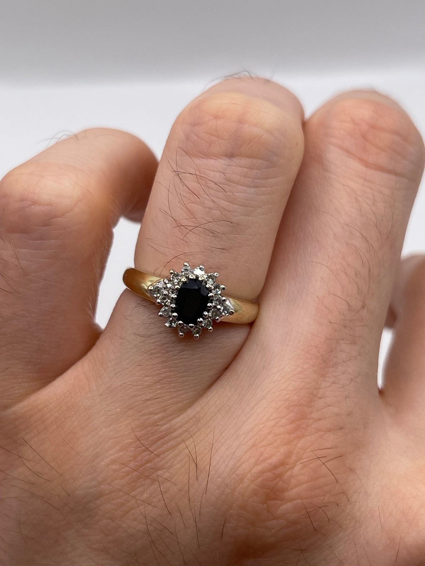 9ct gold sapphire and diamond ring