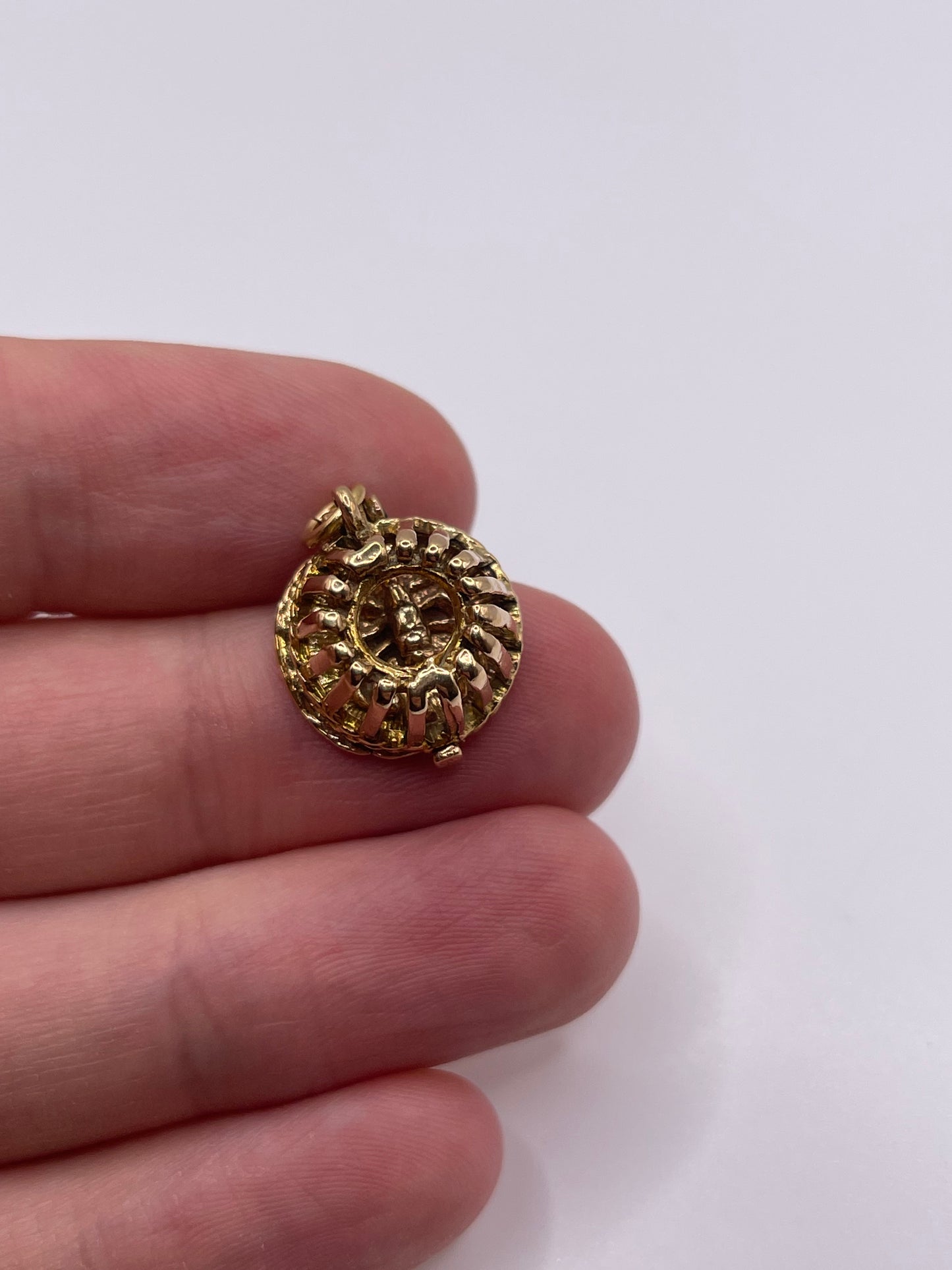 9ct gold lobster charm