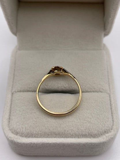 9ct gold and platinum diamond ring