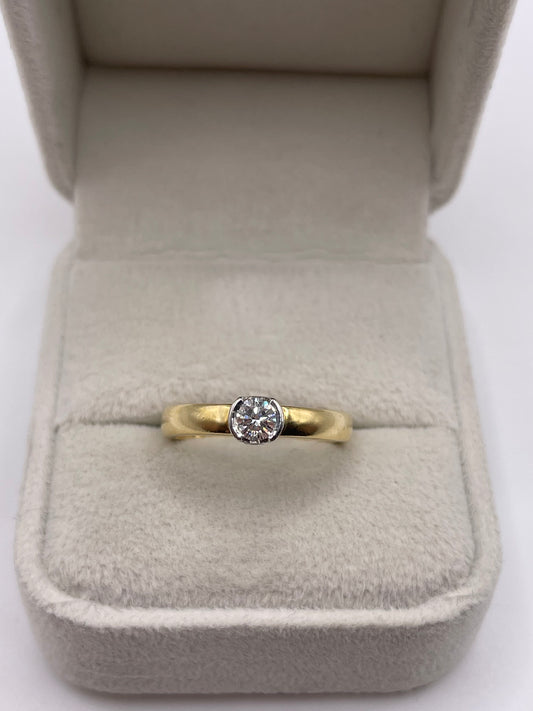 18ct gold diamond ring