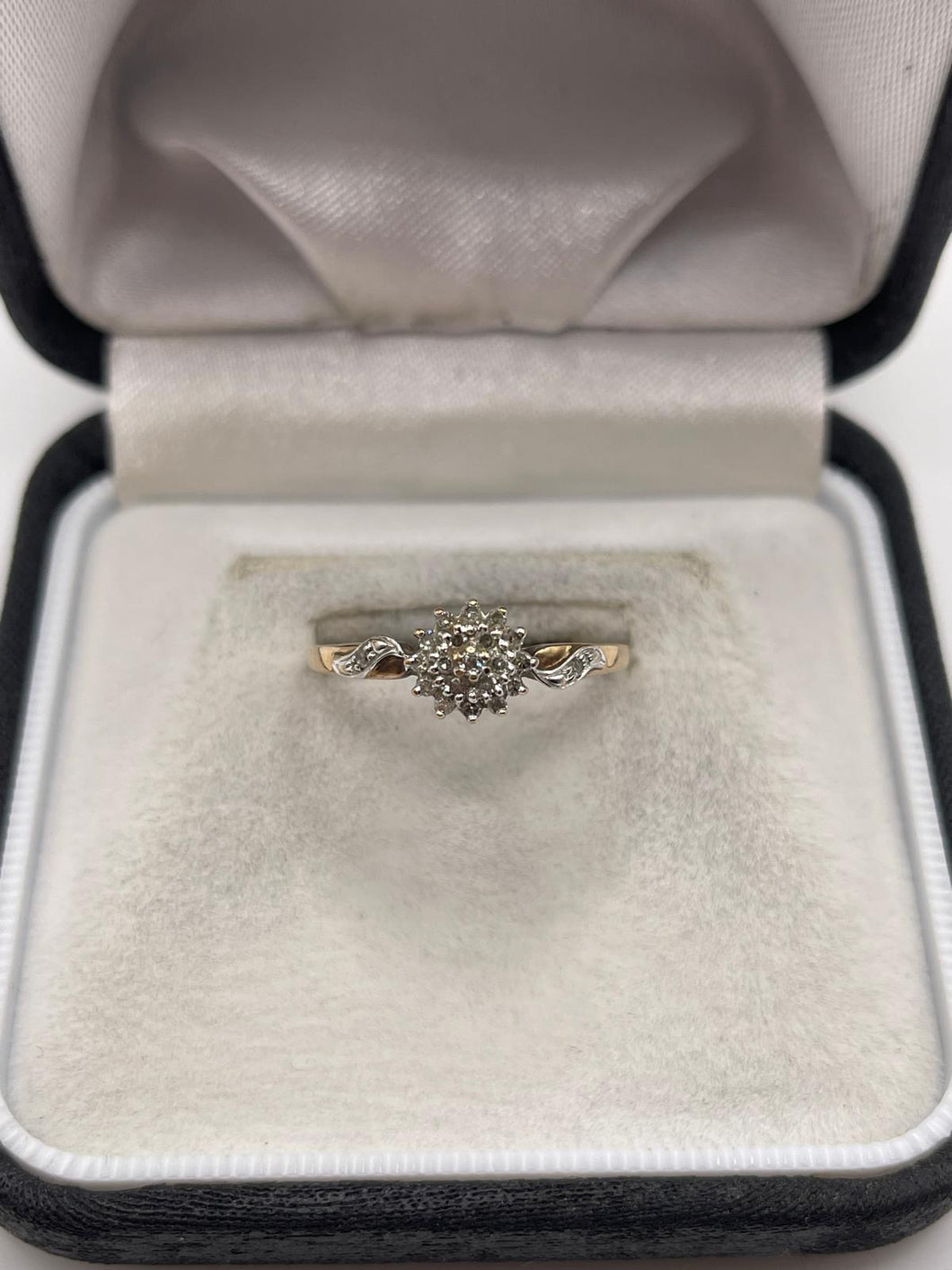 9ct gold diamond ring