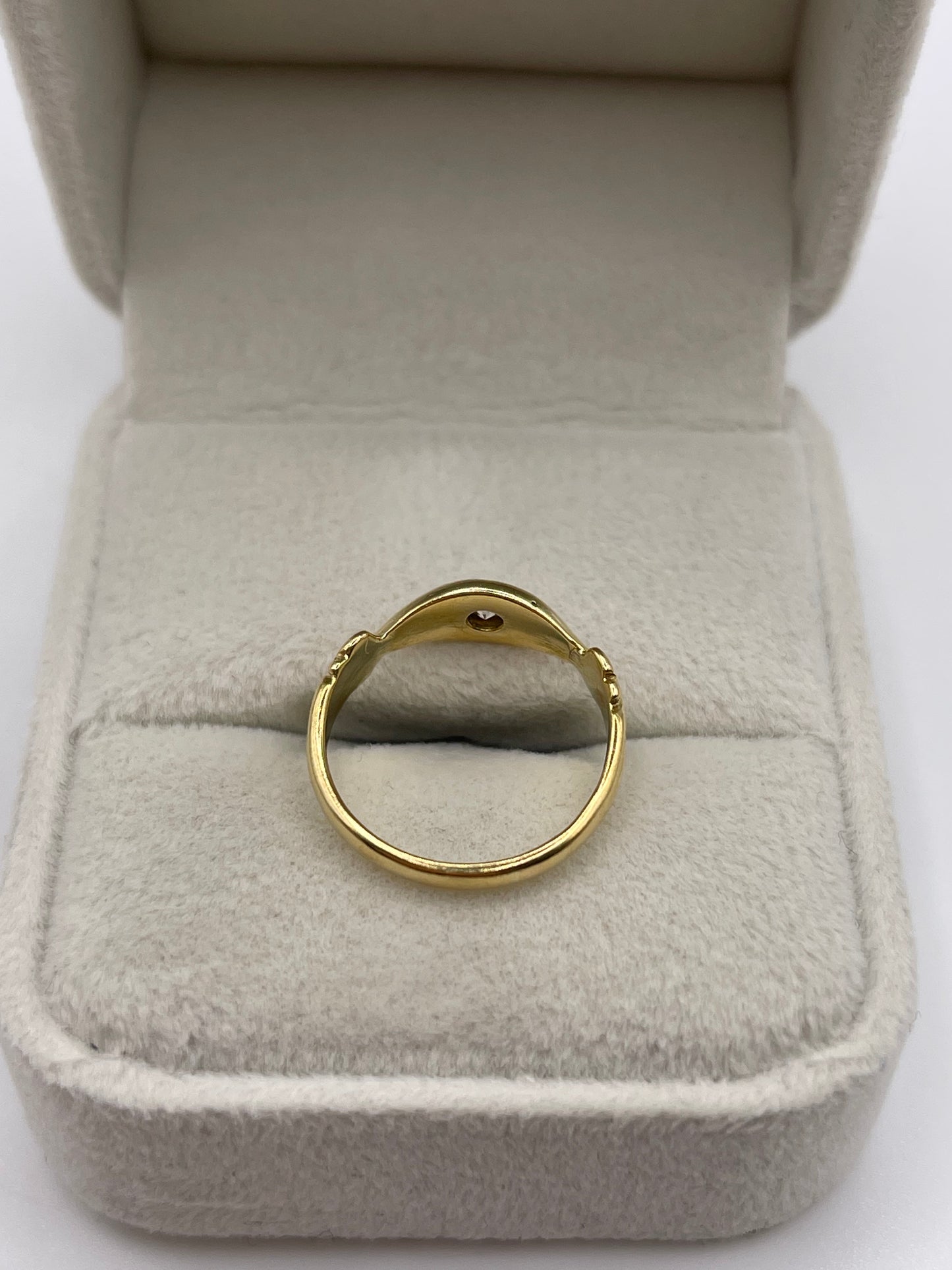 18ct gold diamond ring