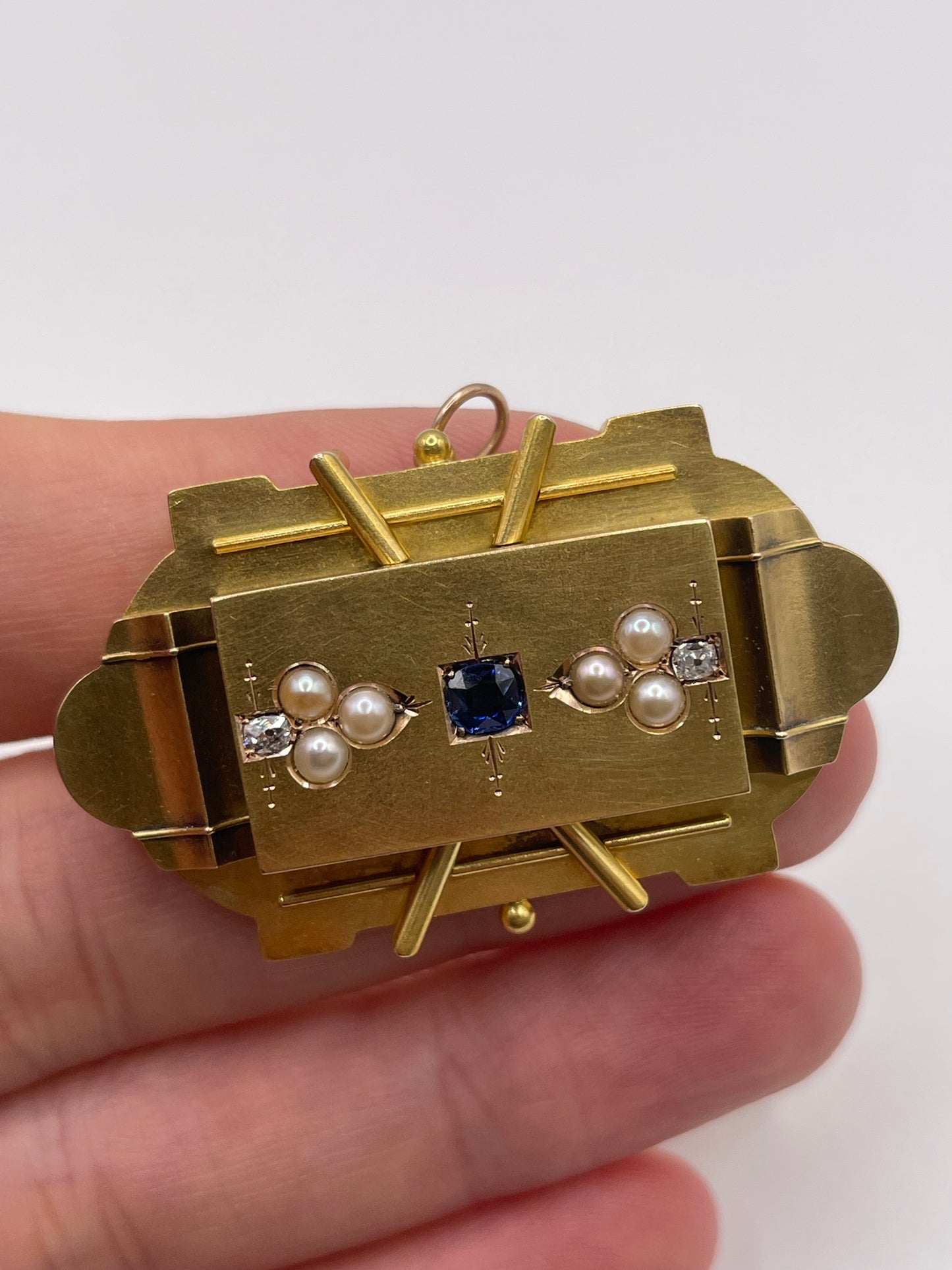 Antique 18ct gold sapphire, pearl and diamond brooch