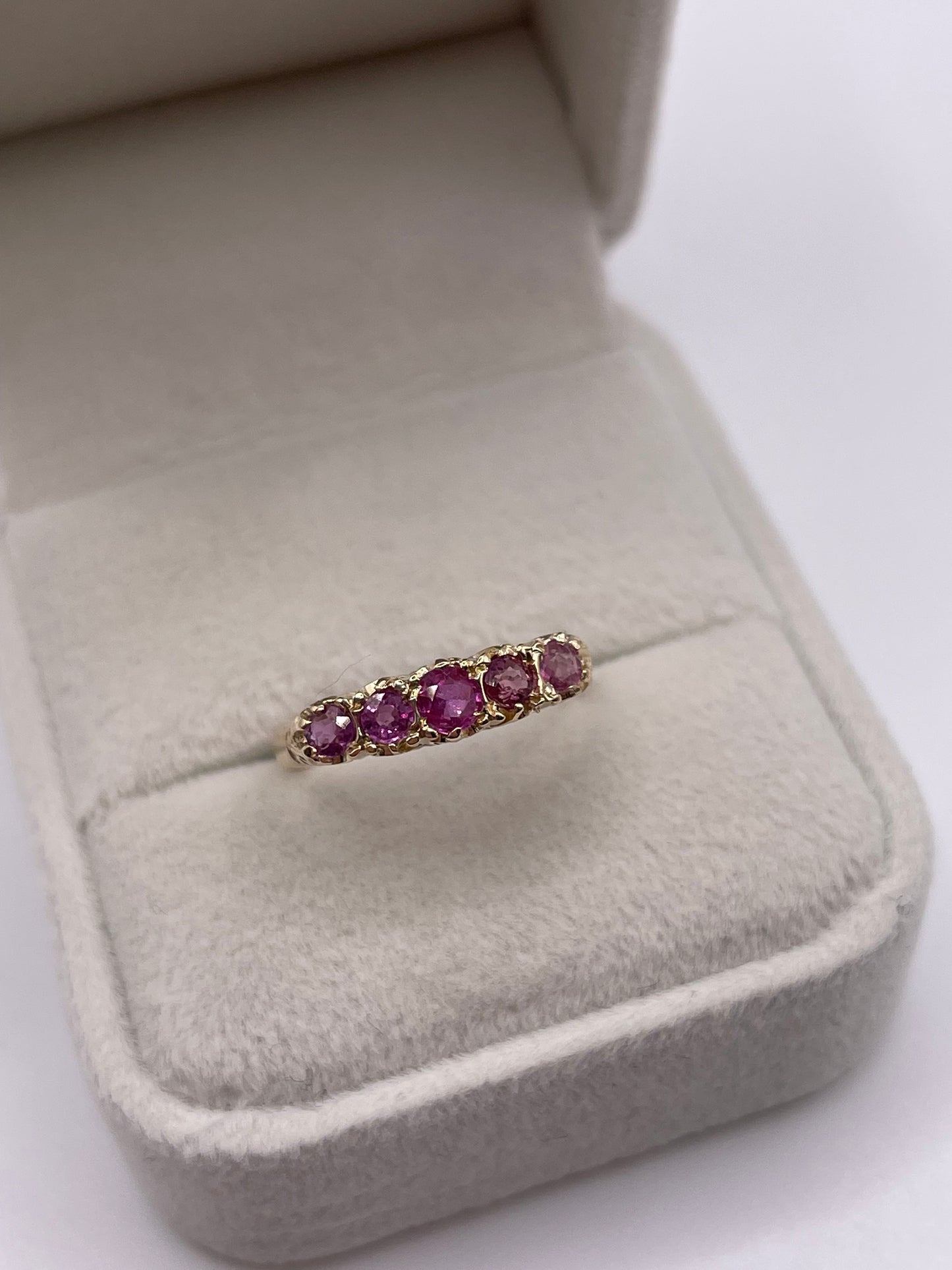 9ct gold ruby ring