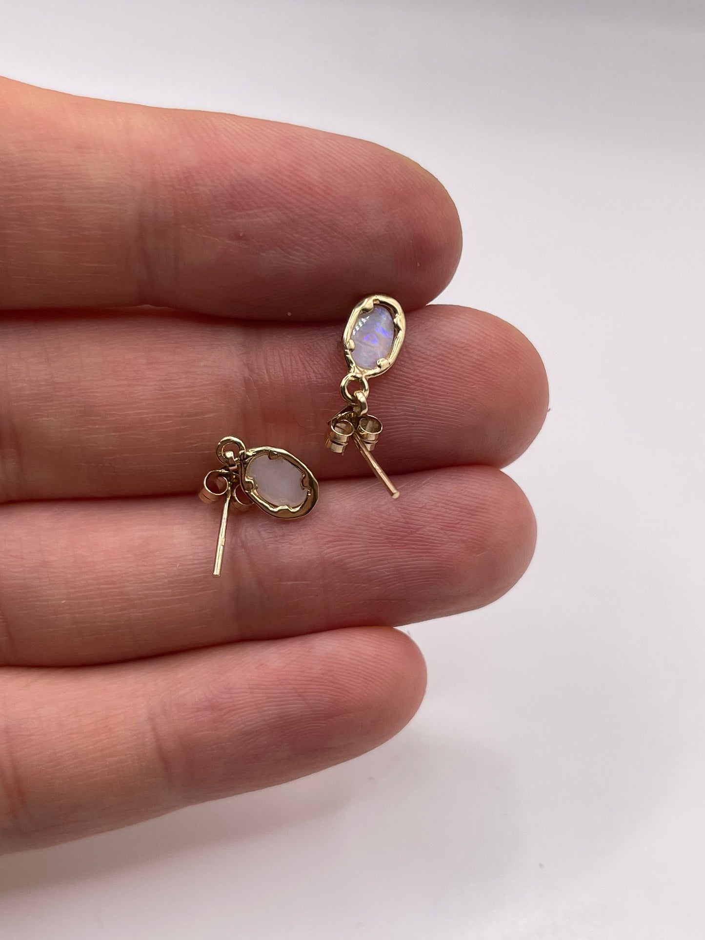9ct gold opal earrings