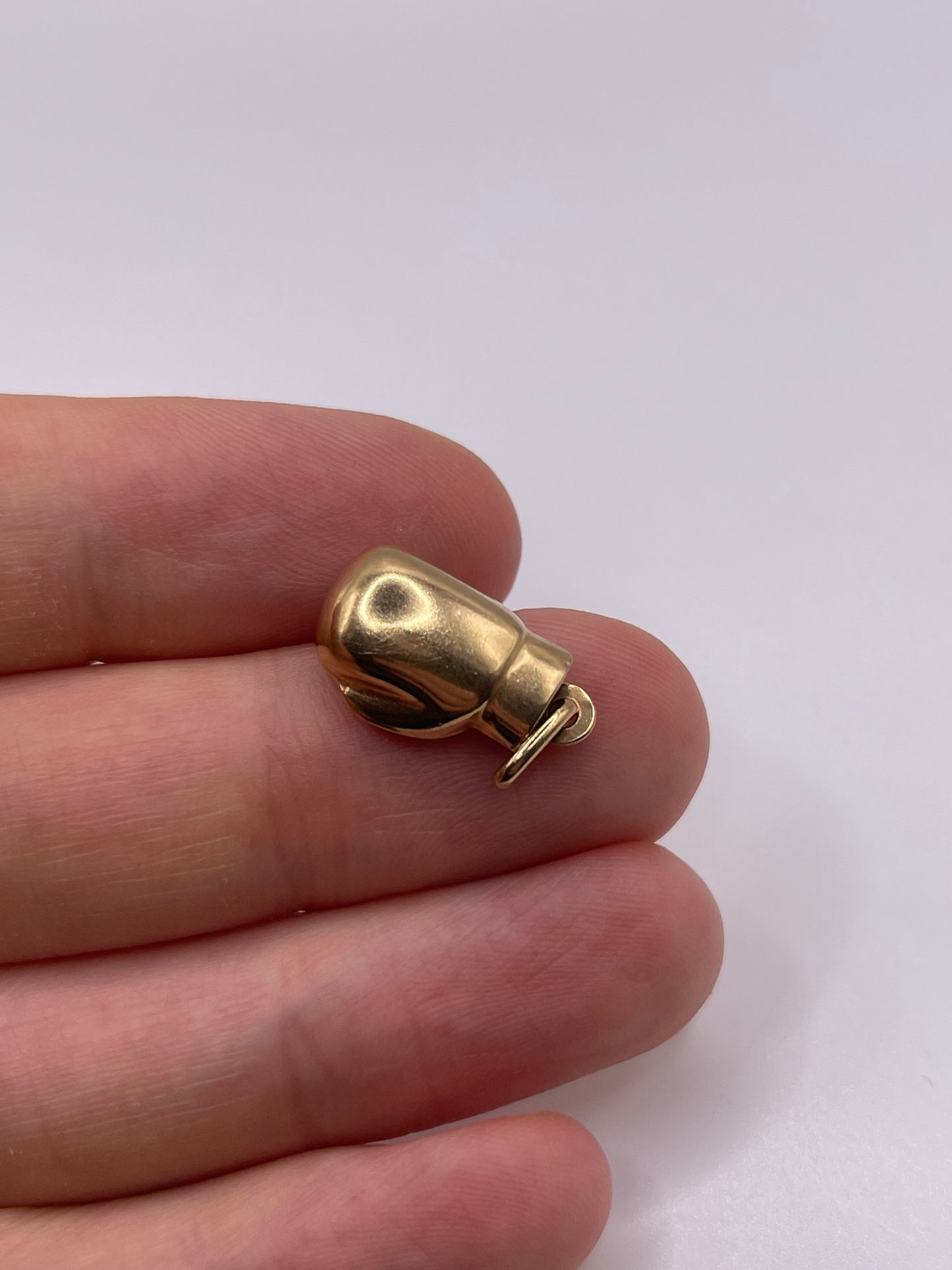 9ct gold boxing glove charm