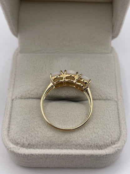 9ct gold opal ring