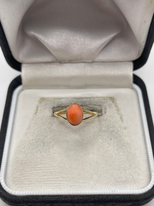 9ct gold coral ring