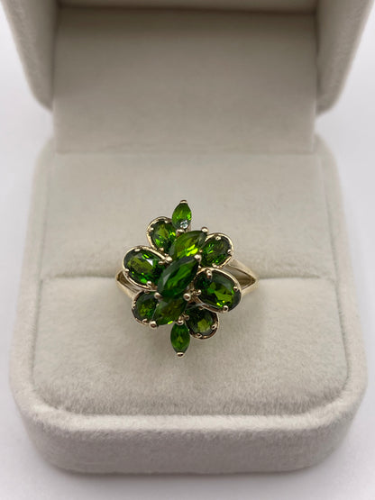9ct gold diopside cluster ring