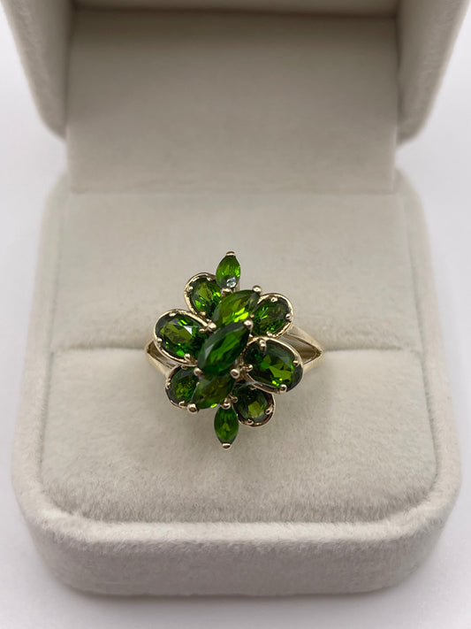 9ct gold diopside cluster ring