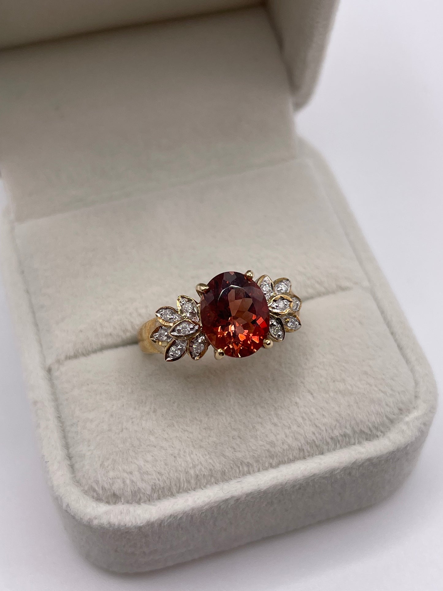 9ct gold citrine and diamond ring