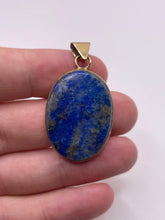 Load image into Gallery viewer, 9ct gold lapis lazuli pendant
