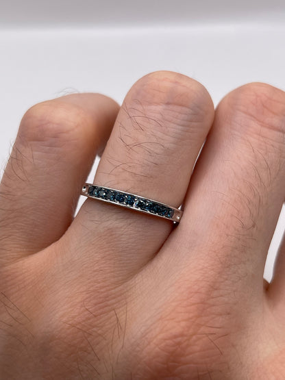9ct white gold blue diamond ring