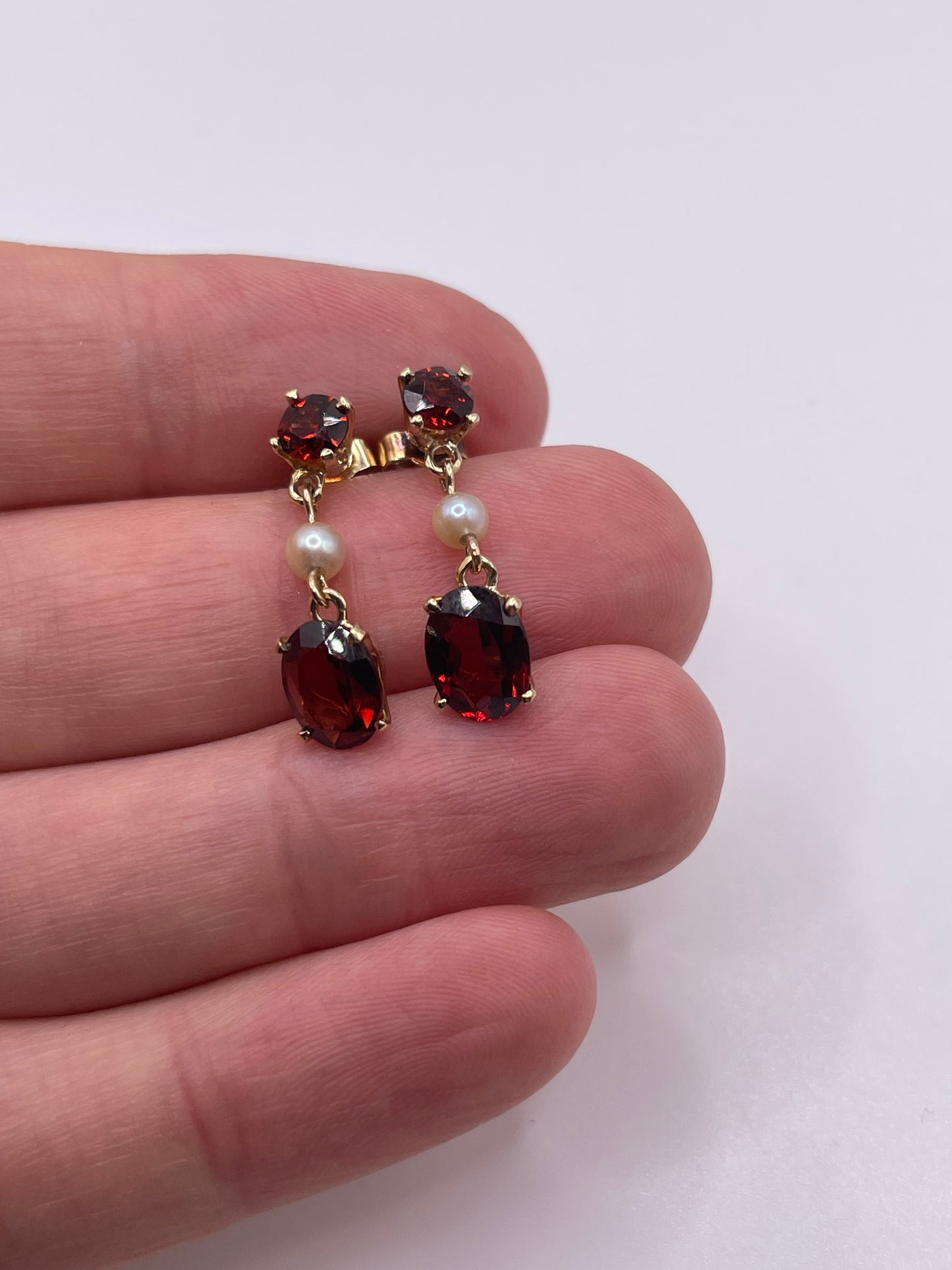 9ct gold garnet and pearl earrings