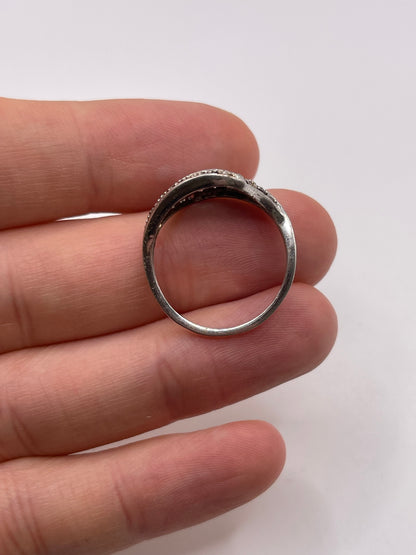 Silver gemstone ring