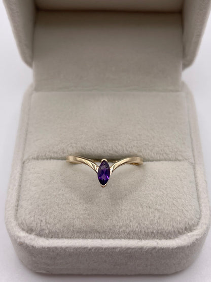 9ct gold amethyst wishbone ring