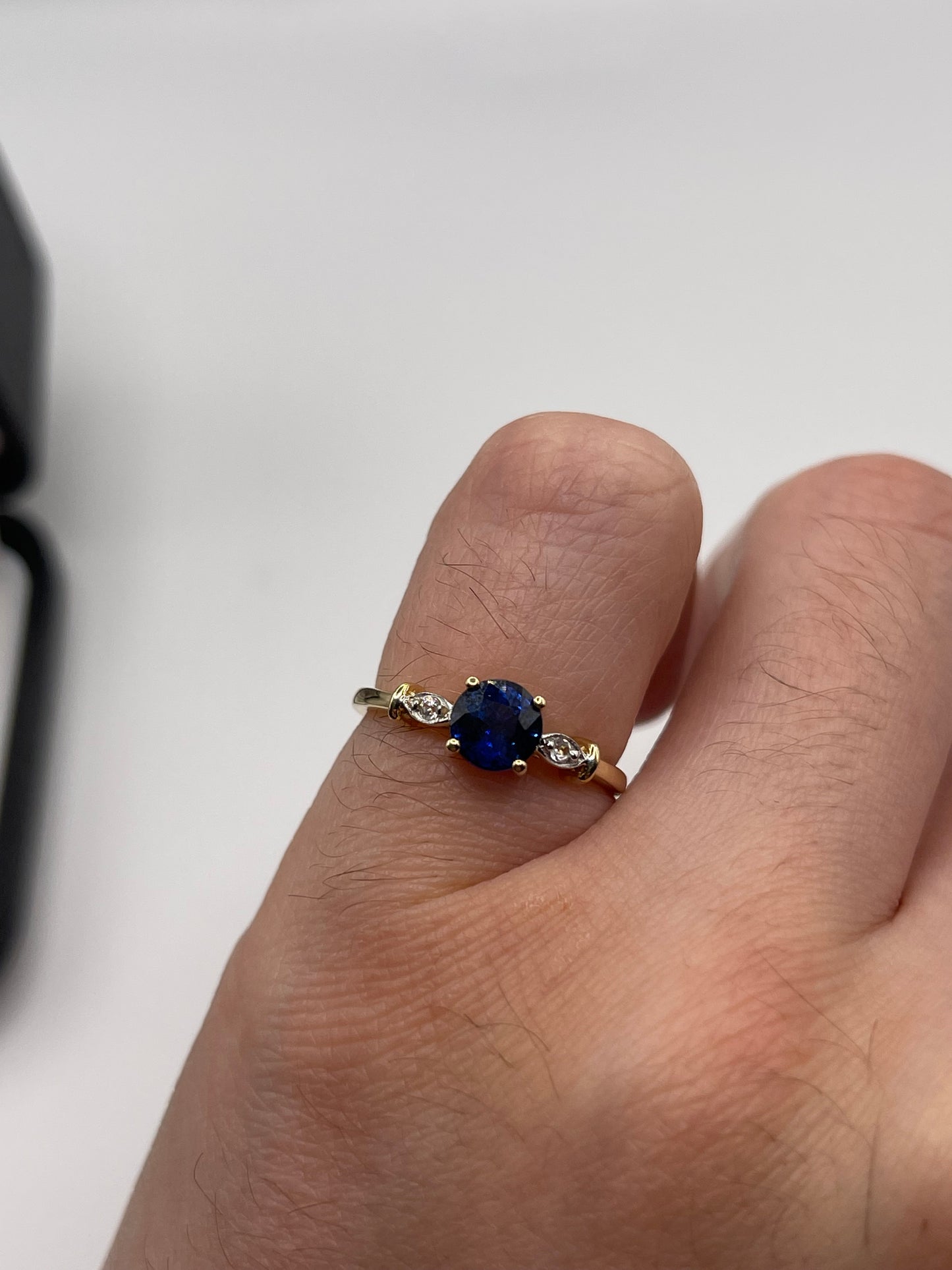 9ct gold kyanite and zircon ring