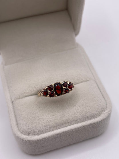 9ct gold garnet cluster ring