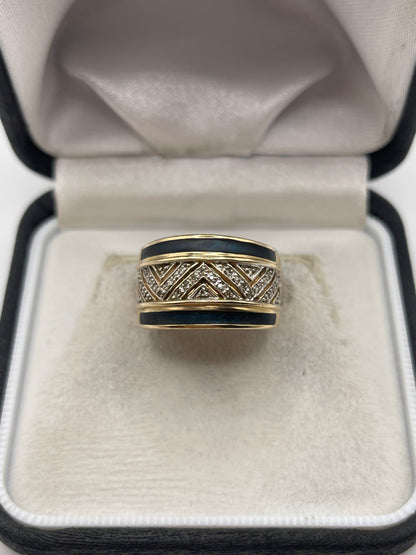 9ct gold enamel and diamond ring