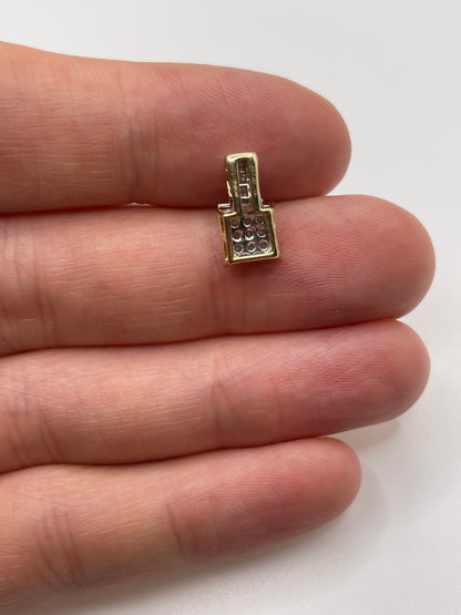 9ct gold diamond cluster pendant
