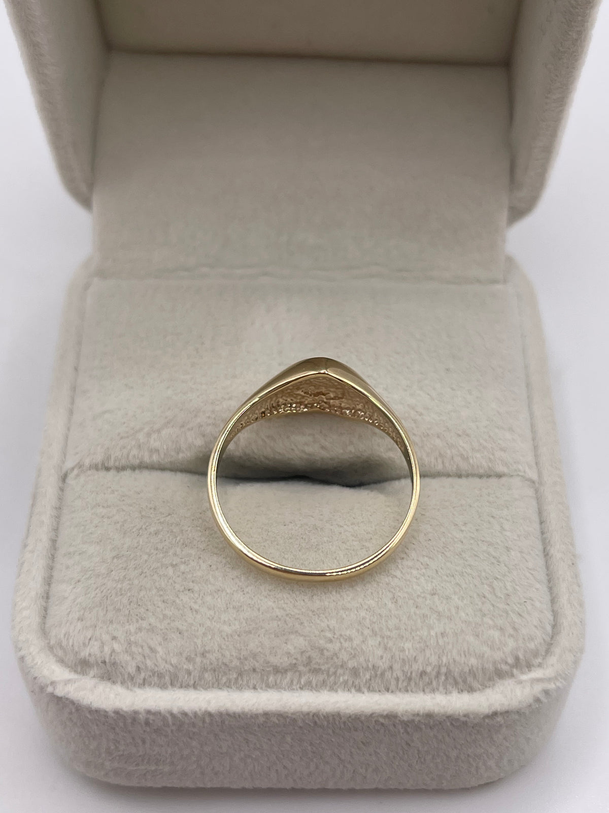 9ct gold heart signet ring