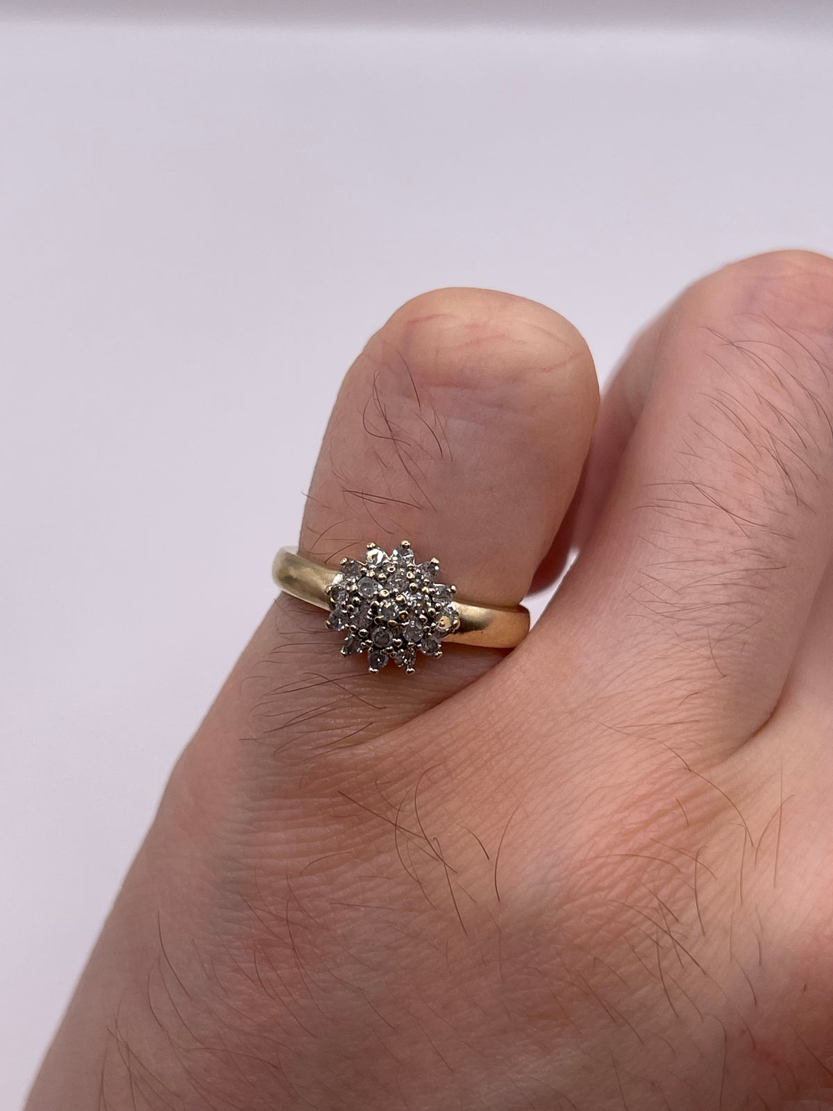 9ct gold diamond cluster ring