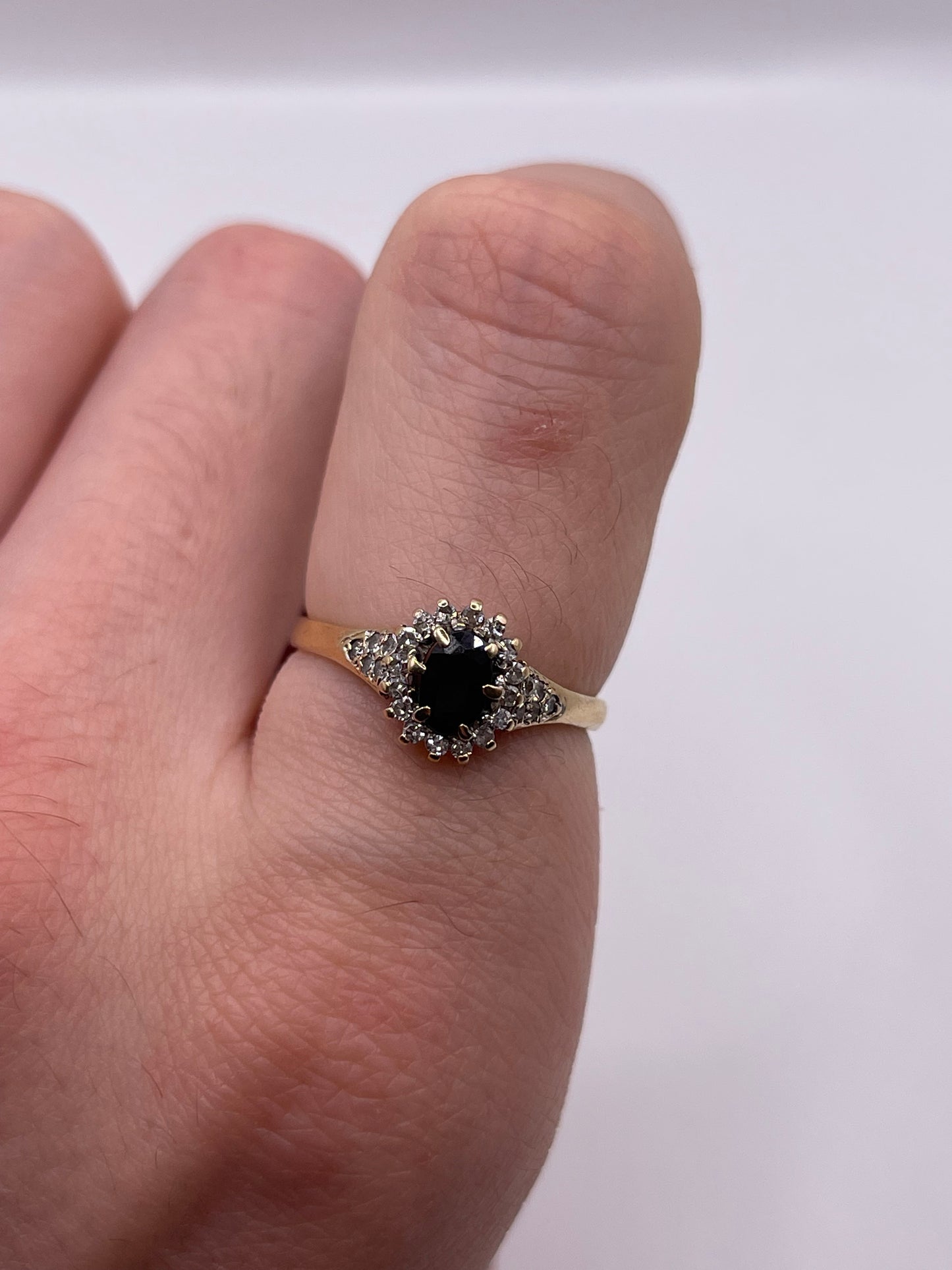 9ct gold sapphire and diamond ring