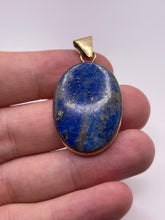 Load image into Gallery viewer, 9ct gold lapis lazuli pendant
