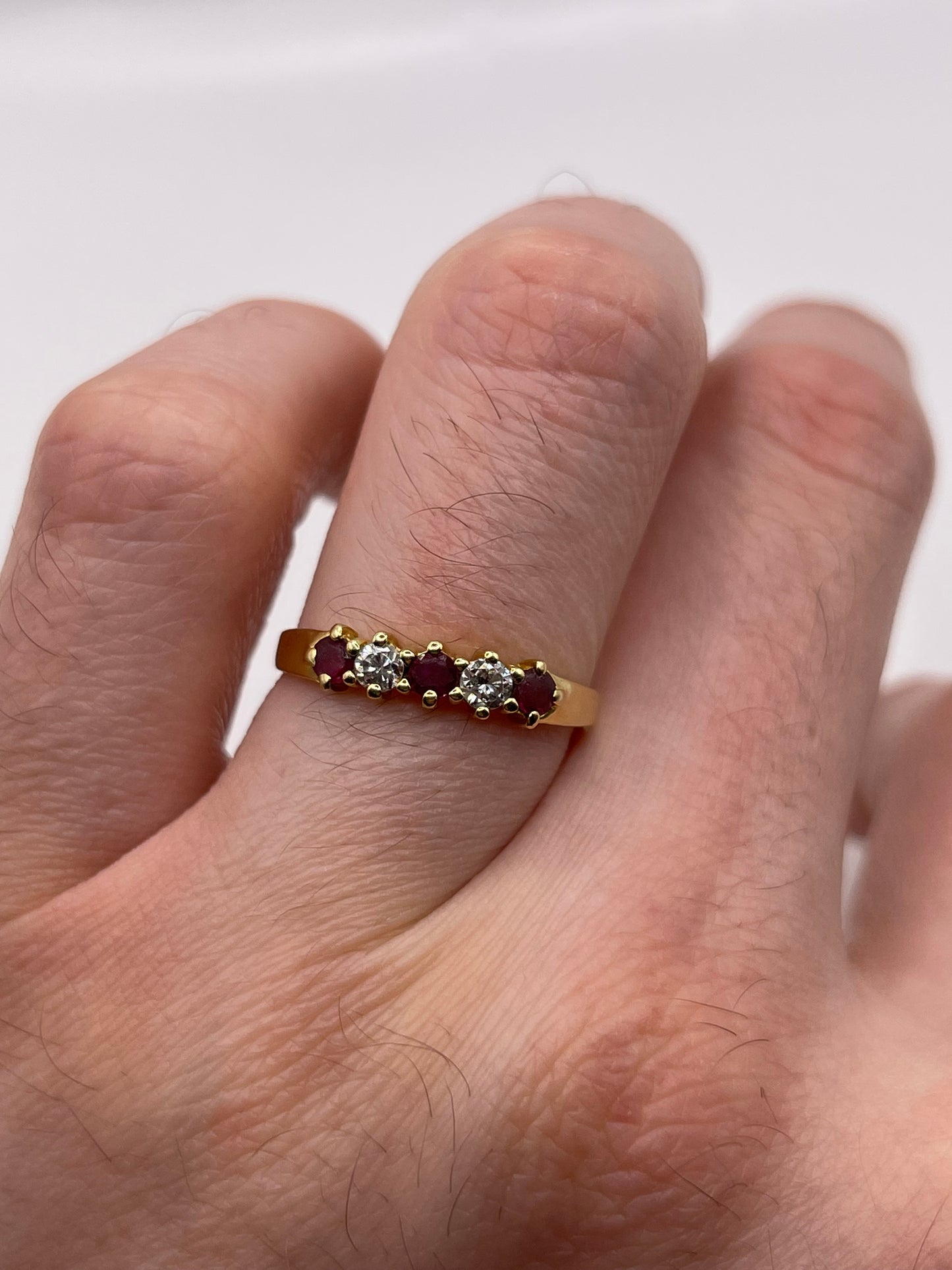 18ct gold ruby and diamond ring