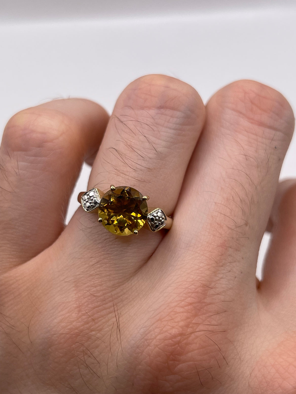 9ct gold citrine and diamond ring