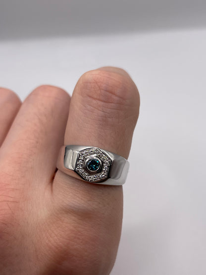 8ct white gold diamond cluster ring