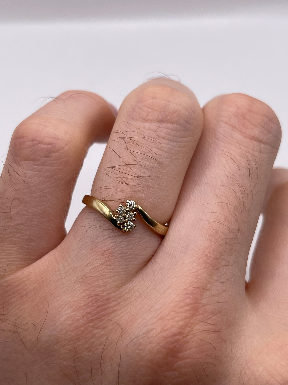 9ct gold diamond cluster ring