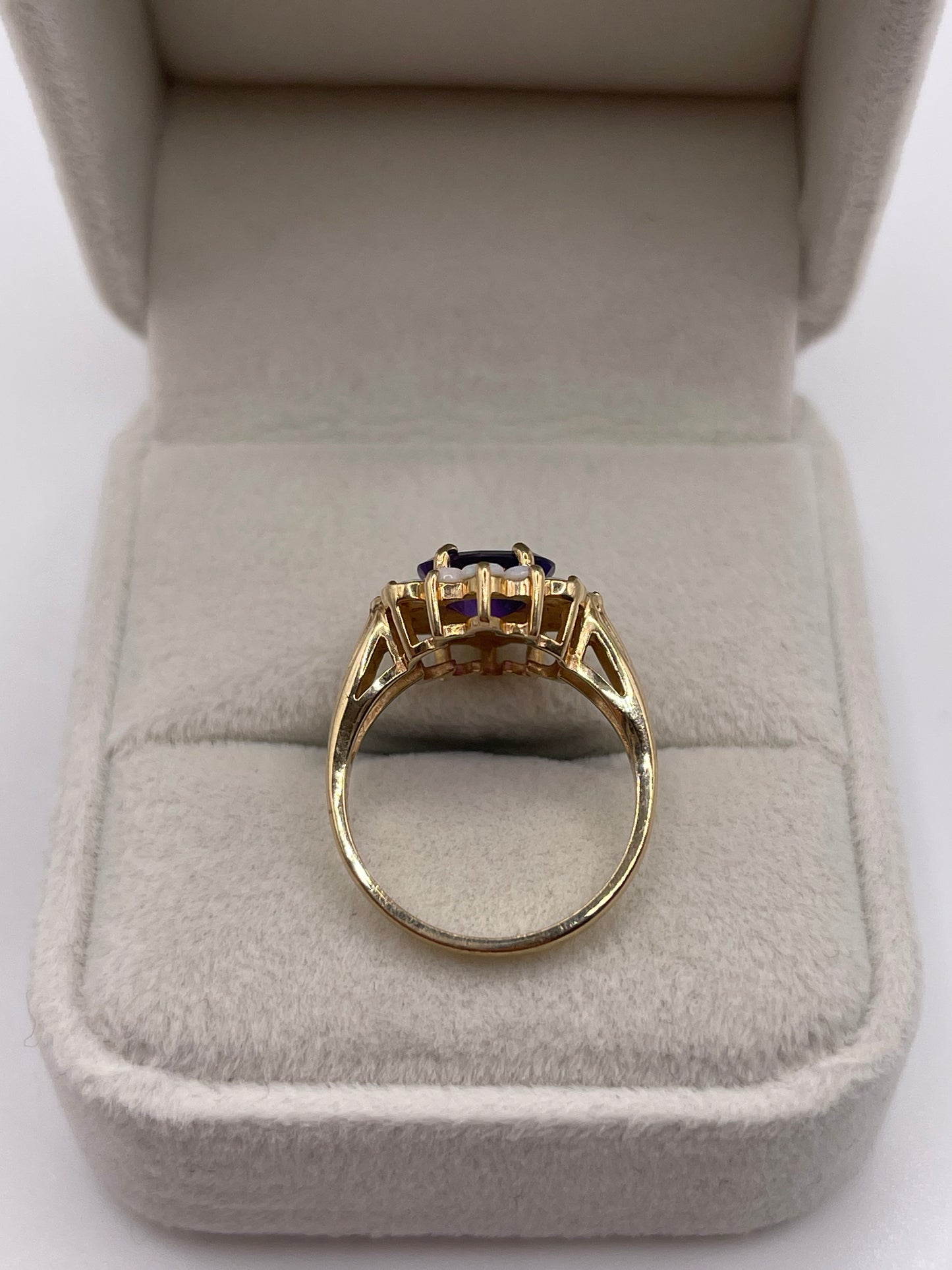 9ct gold amethyst and opal ring