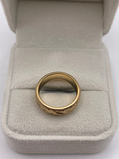 9ct gold patterned band