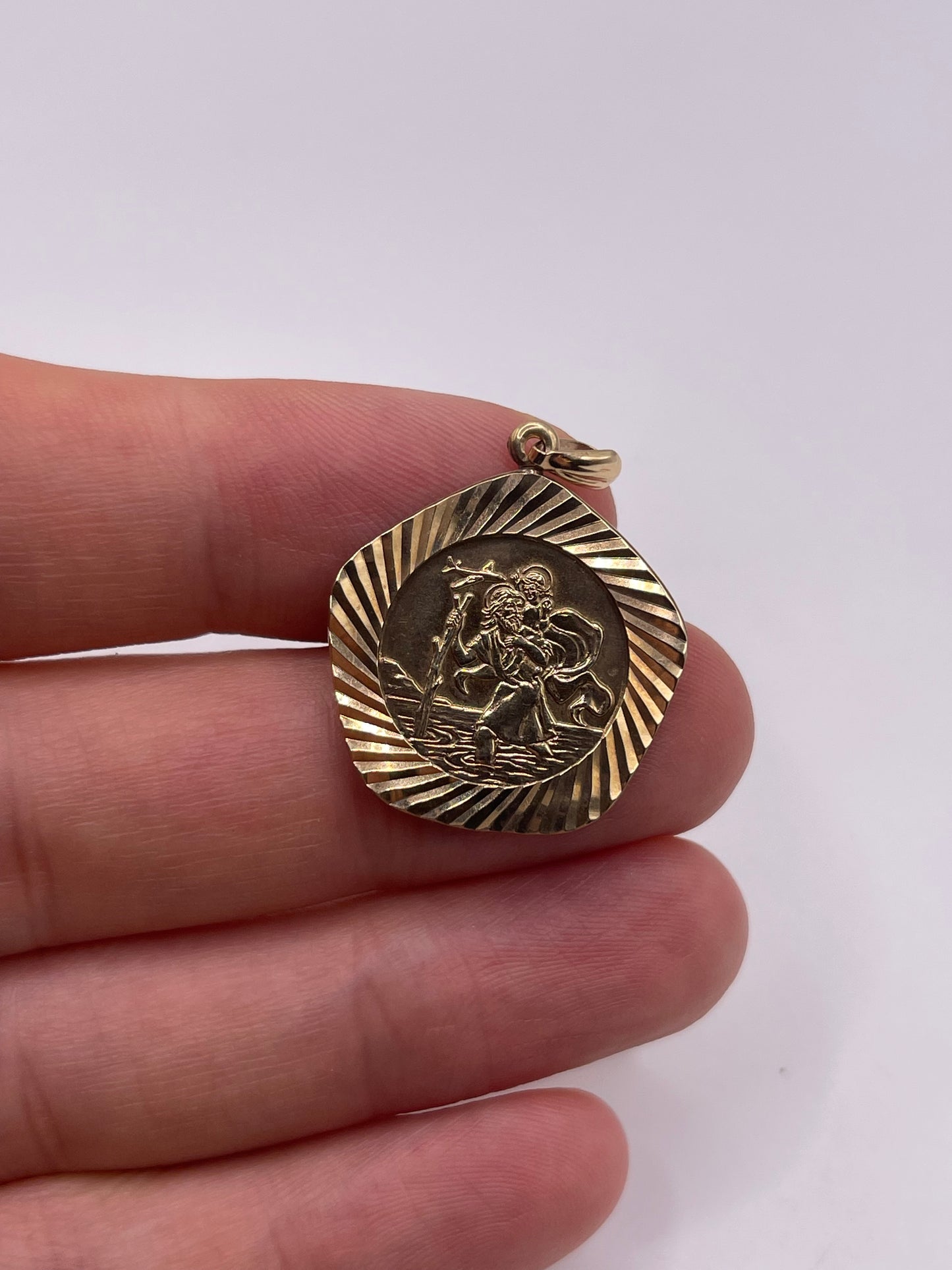 9ct gold st Christopher pendant