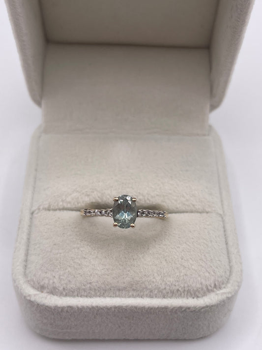 9ct gold quartz and zircon ring