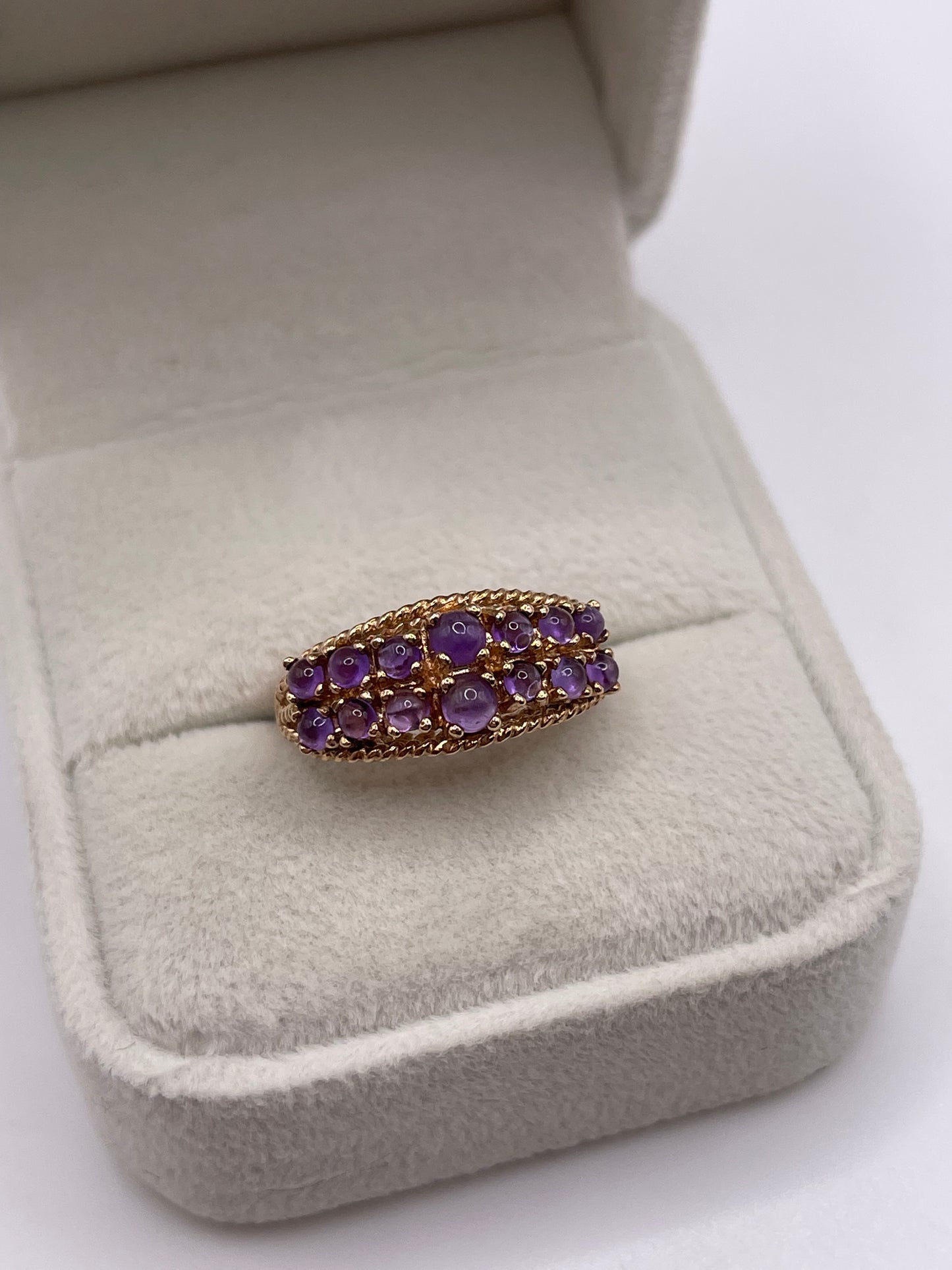 9ct rose gold cabochon amethyst ring
