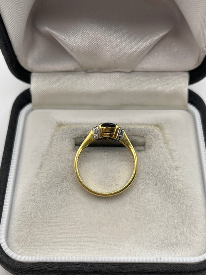 18ct gold sapphire and diamond ring