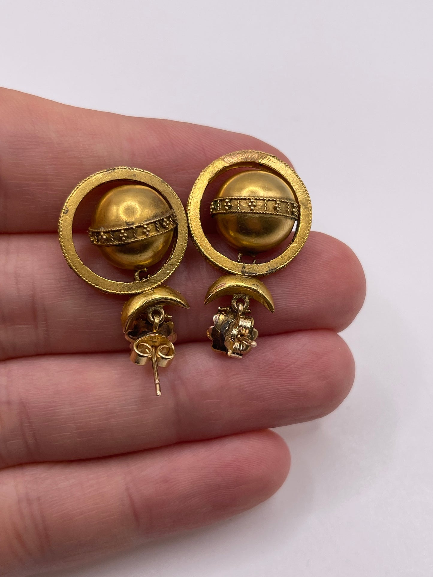 Antique 18ct gold earrings