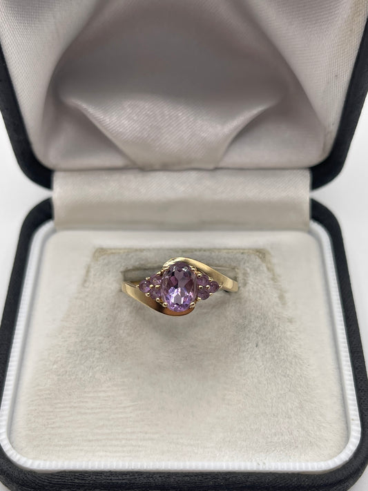 9ct gold amethyst ring