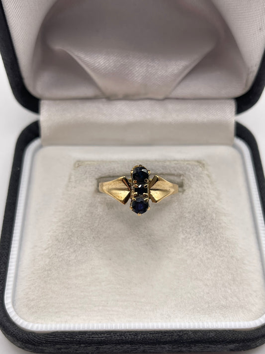 9ct gold sapphire ring