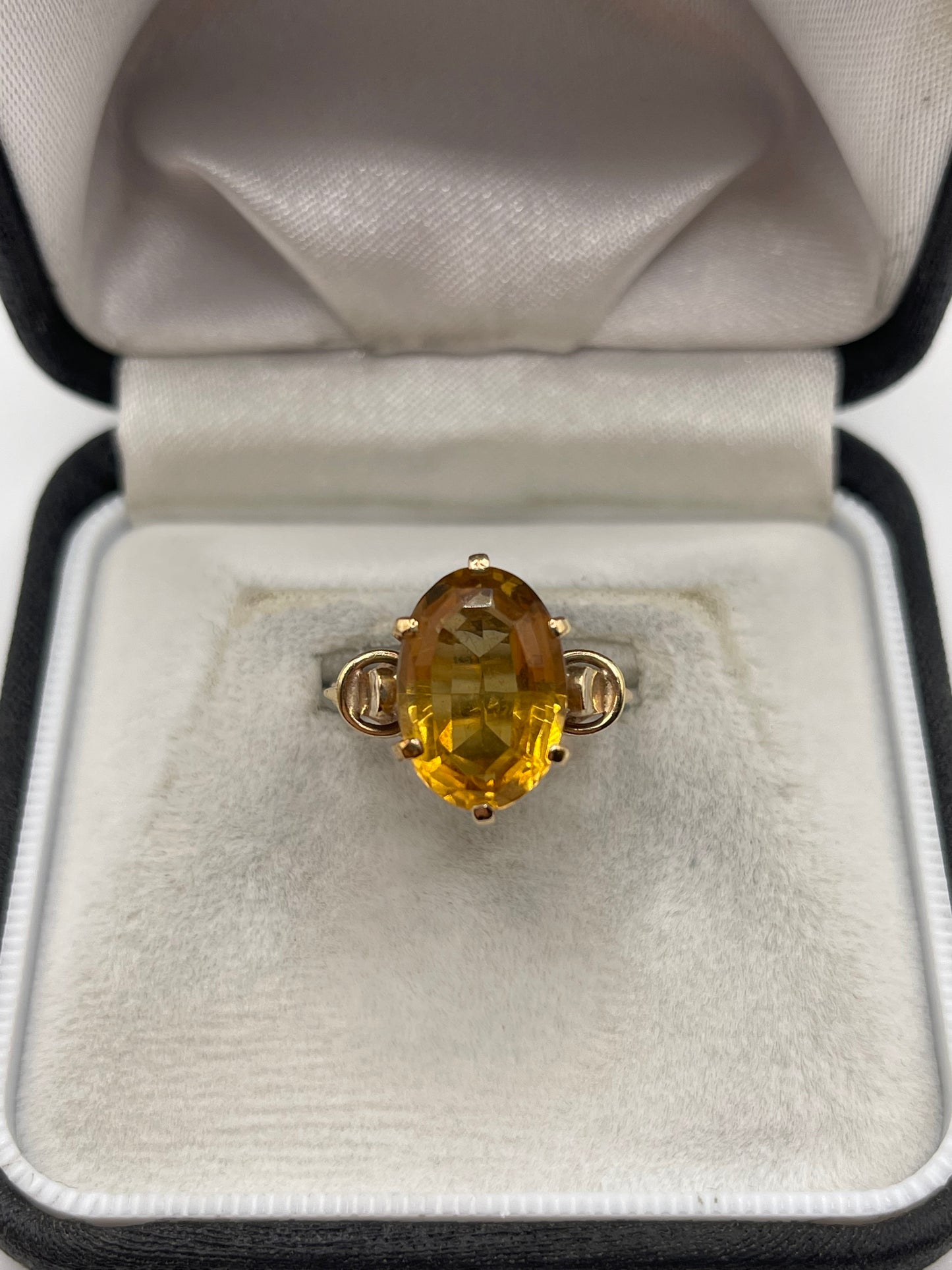 9ct gold citrine ring