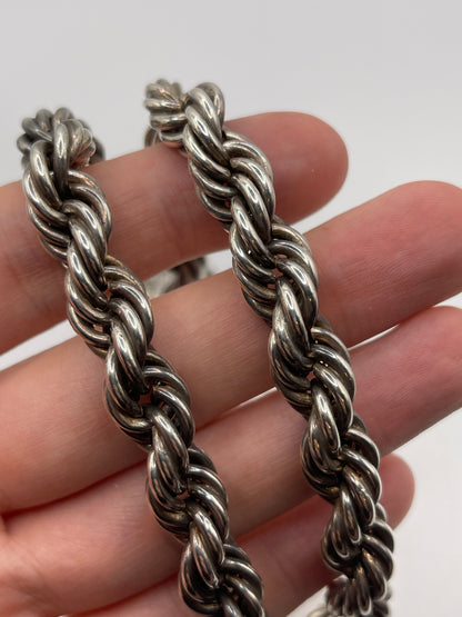 Silver rope chain