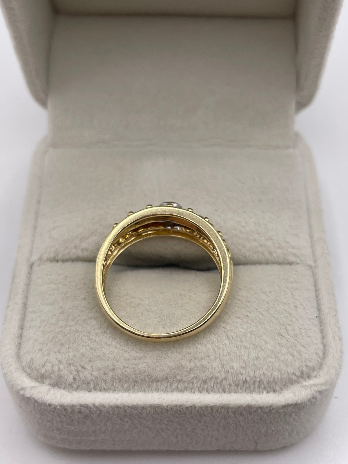 14ct gold diamond ring