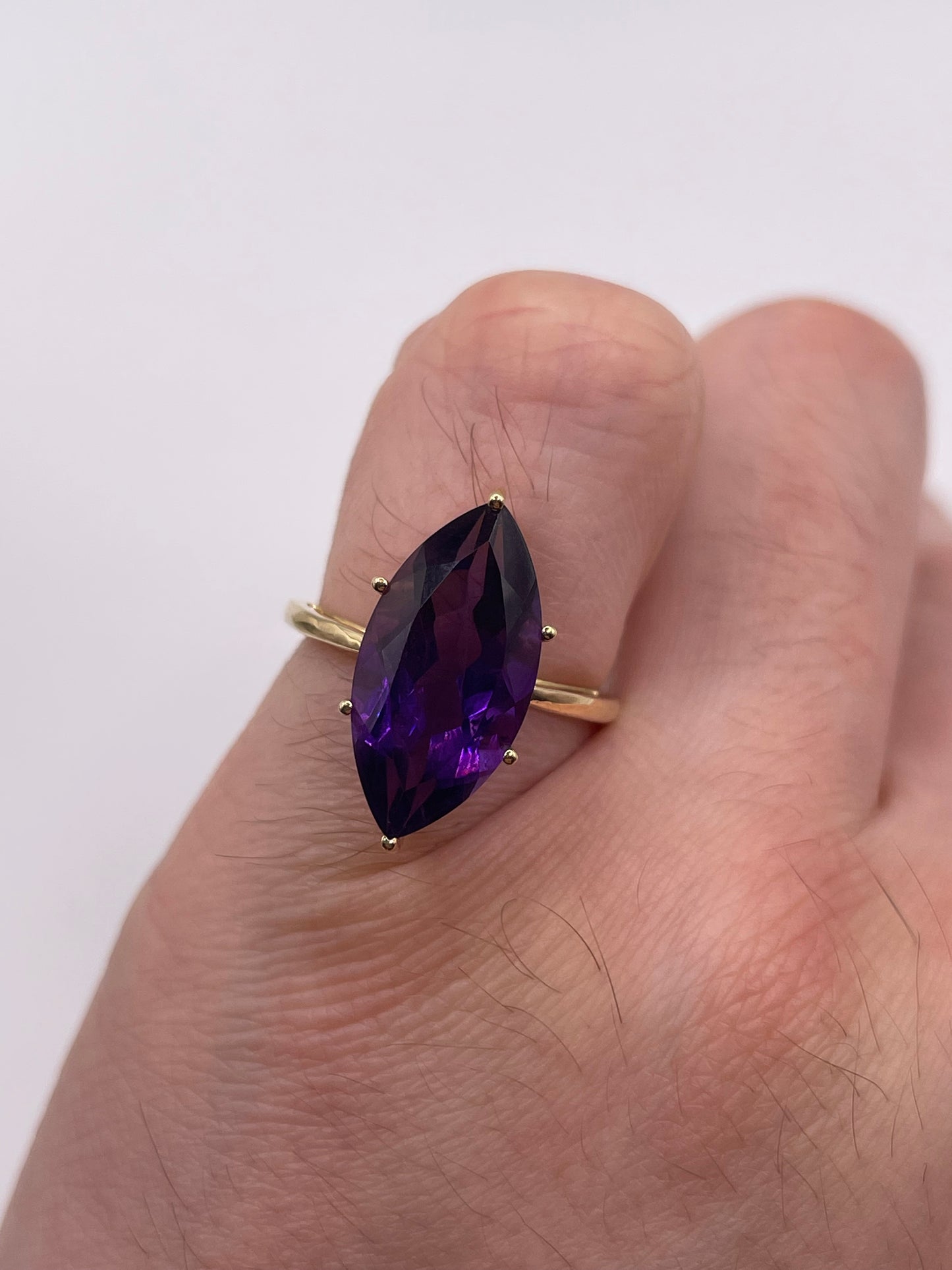 9ct gold amethyst ring
