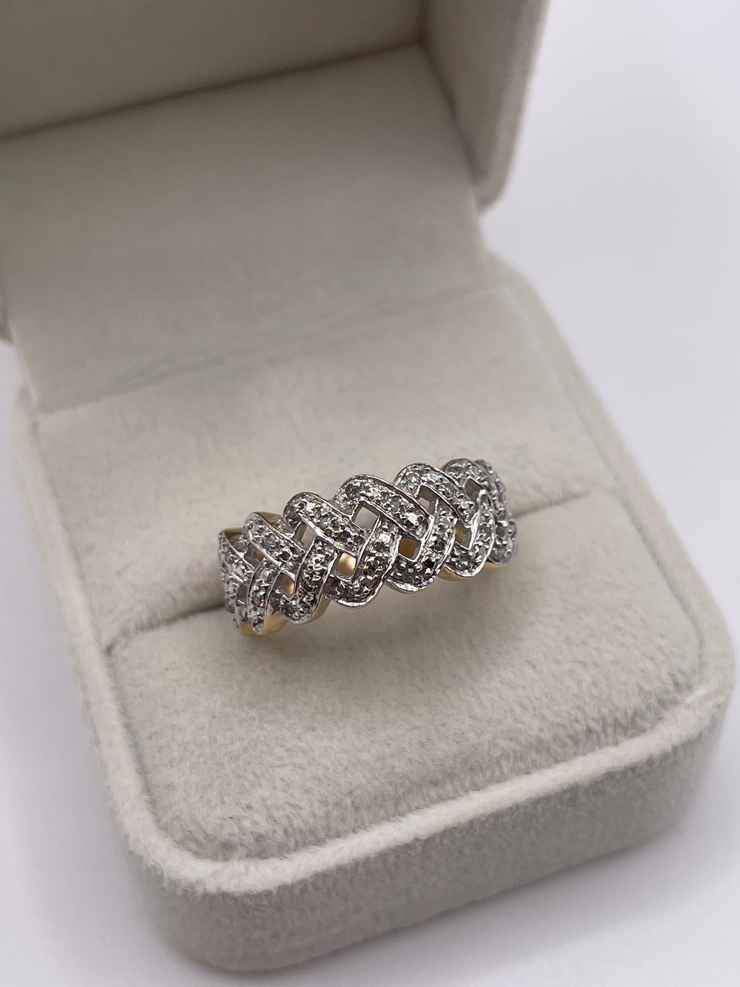 9ct gold diamond knot ring