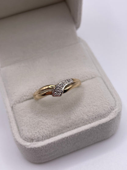 9ct gold diamond ring